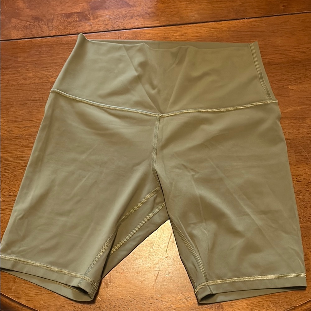 lululemon Align HR Short 8" Size 8